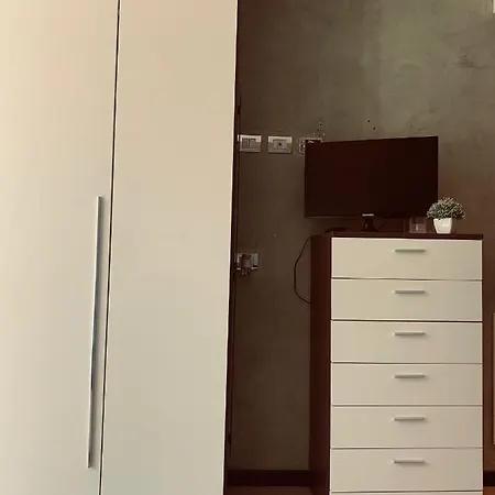 Zoe جرافيلونا توتشه